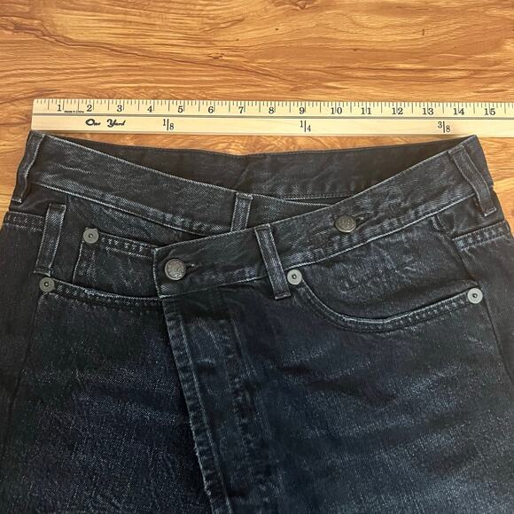 R13 Black Crossover Denim Jeans ShortsIn Jake Black Size 26 - Picture 10 of 14